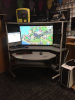 Desk (2021_08_27 00_01_30 UTC).JPG